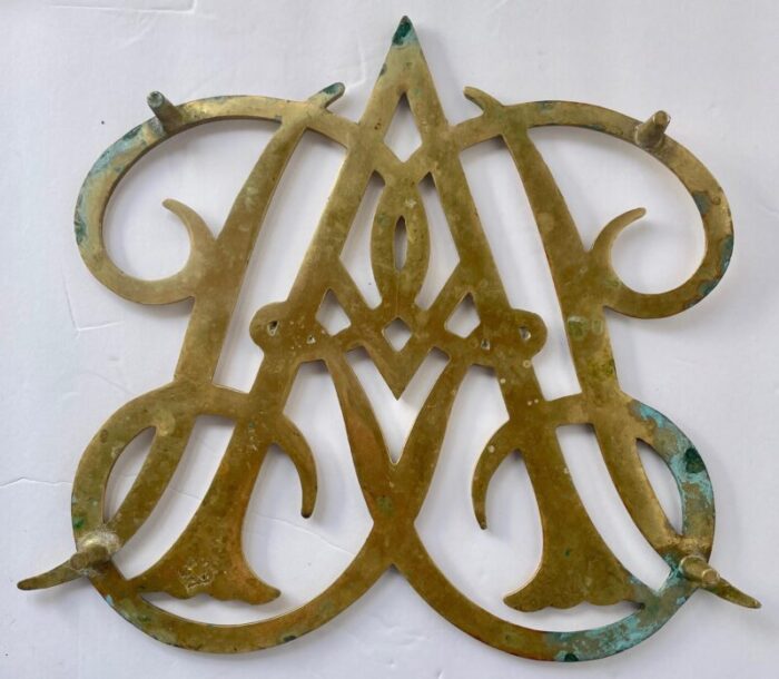 1950 colonial williamsburg brass trivet queen anne cypher 9680