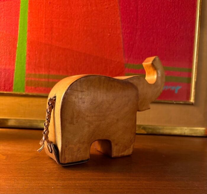 1970s vintage handmade leather elephant coin box 5594