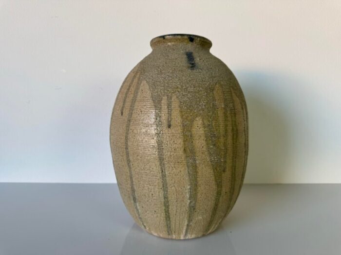 1986 mid century rustic textured green drip glaze art studio pottery vase 0624