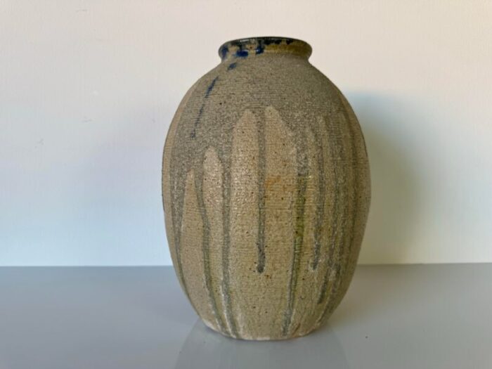 1986 mid century rustic textured green drip glaze art studio pottery vase 8597