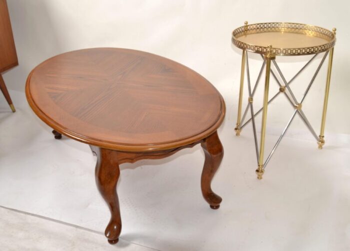 1990s queen anne cherry wood coffee table carved apron cabriole legs henkel harris style 8075