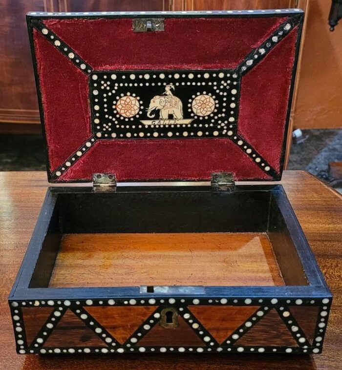 19C Anglo Ceylonese Specimen Wood Trinket Box 7 master scaled