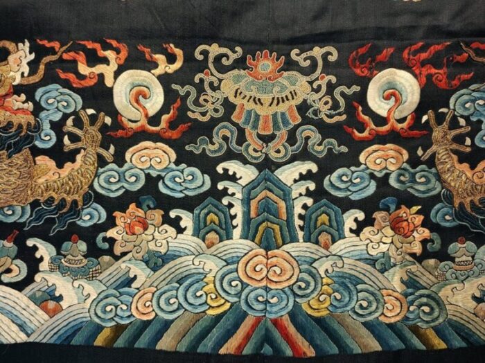 19th century chinese silk and metallic thread dragon embroidery 1468