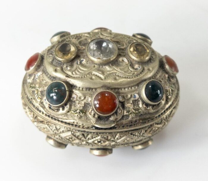 19th century gilt silver agate and bloodstone trinket pill box 13