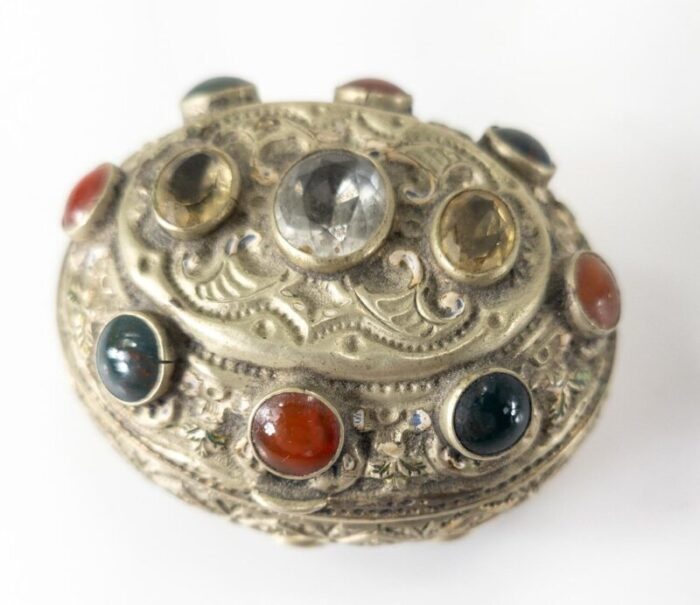 19th century gilt silver agate and bloodstone trinket pill box 4