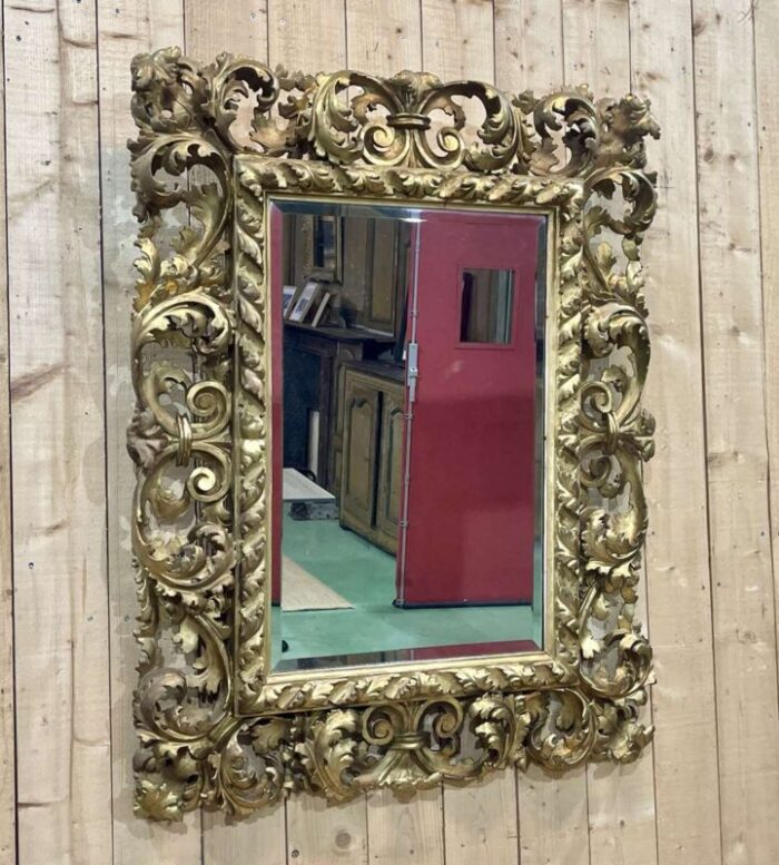 19th century italian mirror in wood and gilded plaster 2