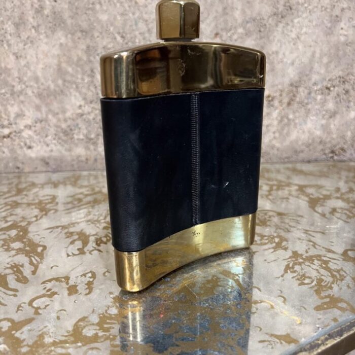 BrassLeatherSpainsLiquorALcoholFlask03 24 5 master