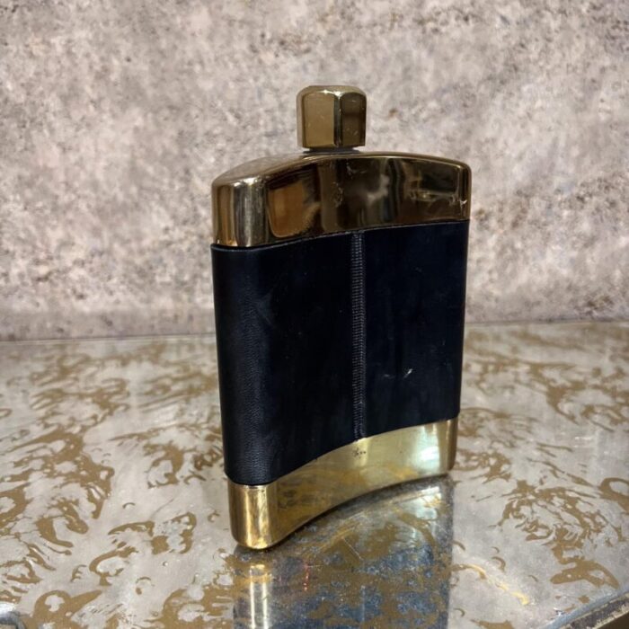 BrassLeatherSpainsLiquorALcoholFlask03 24 6 master