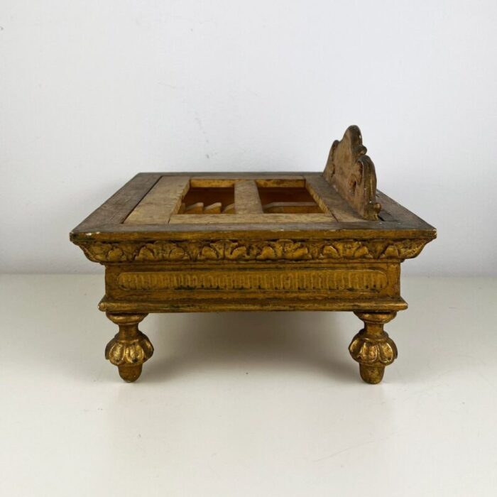 antique book stand in gilt wood 3