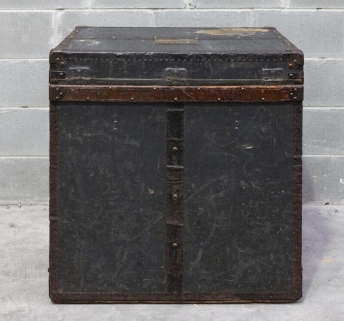 antique travel trunk 1890s 5521