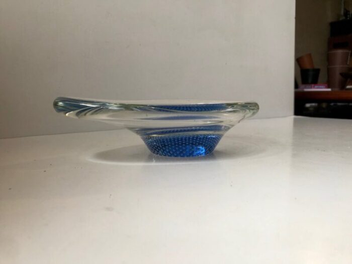 blue kosta boda glass dish by vicke lindstrand 1960 3