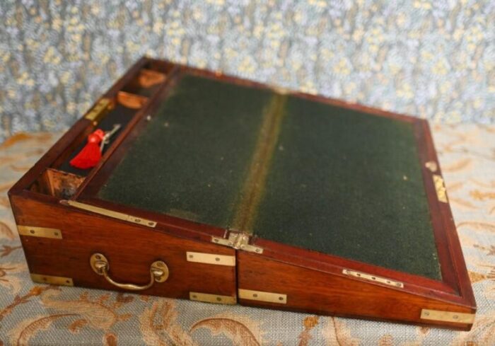 campaign writing slope luggage box desk 1870s 7