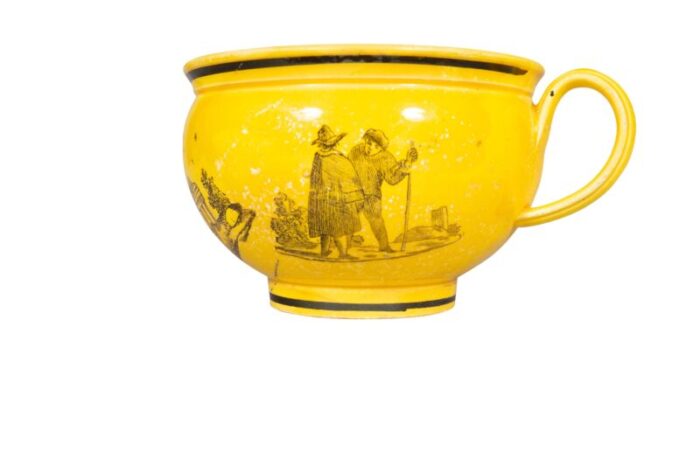 canary yellow staffordshire pottery 15 pieces 8693