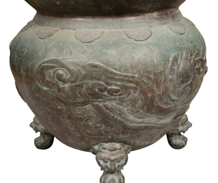 chinese bronze urn 1390