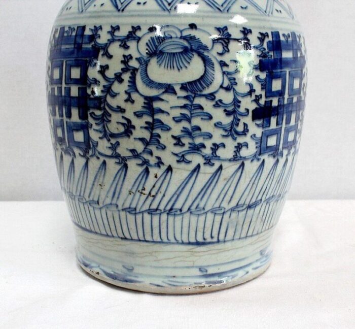 chinese porcelain baluster vase late 19th century 19