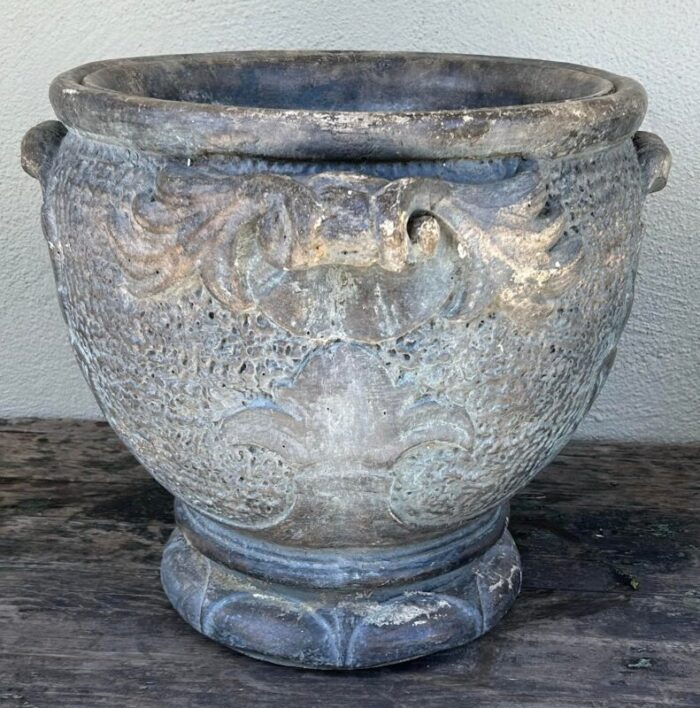 concrete garden urn and pedestal 1557