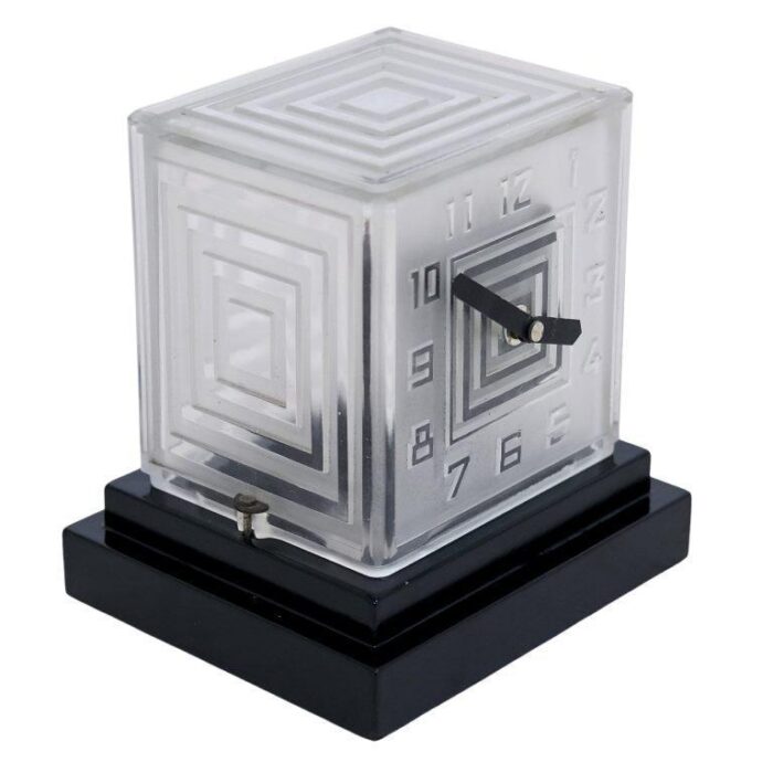 cubist table clock 1931 9136