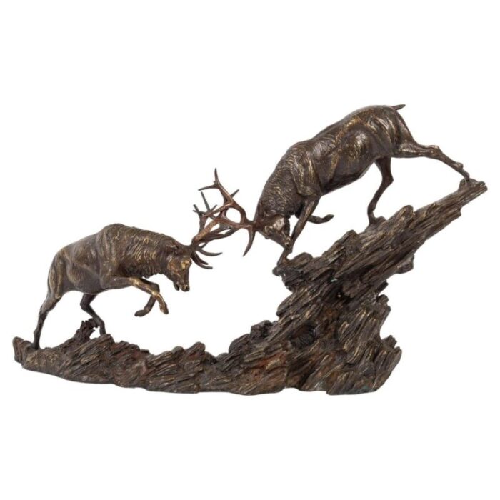 deer fight sculpture in bronze 1