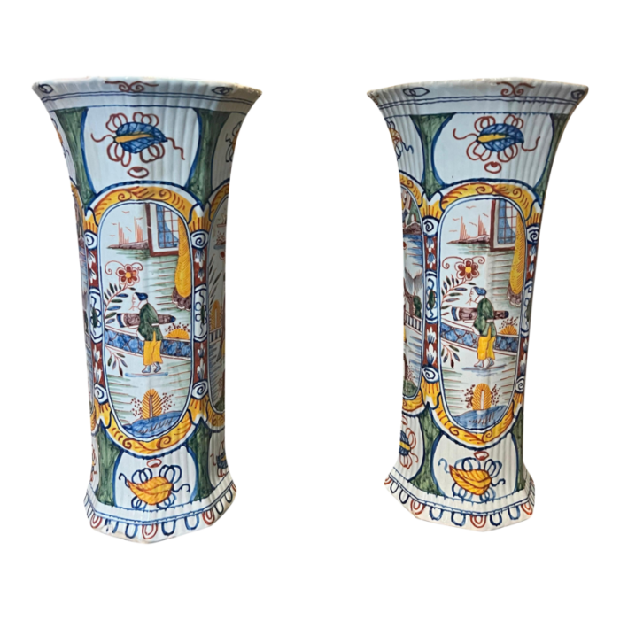 delft polychrome vases a pair 4439