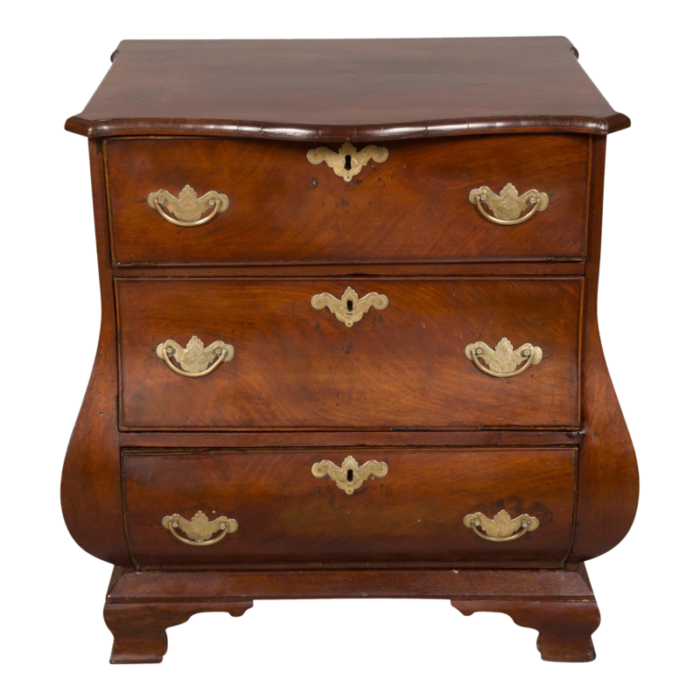 dutch mahogany bombe petit chest of drawers 7030