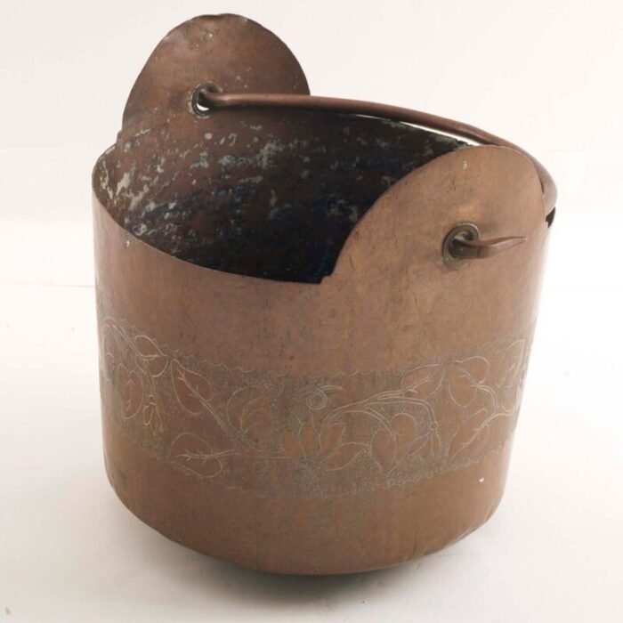 embossed copper vase from manifattura toscana 5