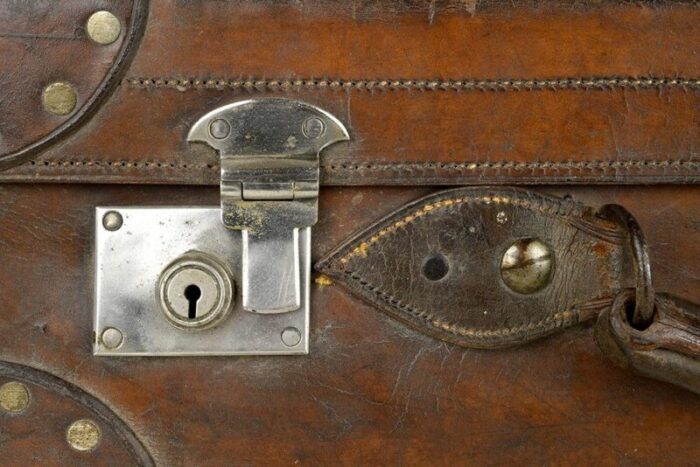 english leather suitcase from flc 1920s 4