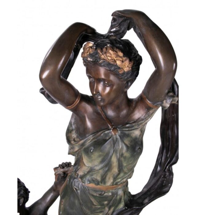 escultura de mujer con ninos musicos en bronce 6 master