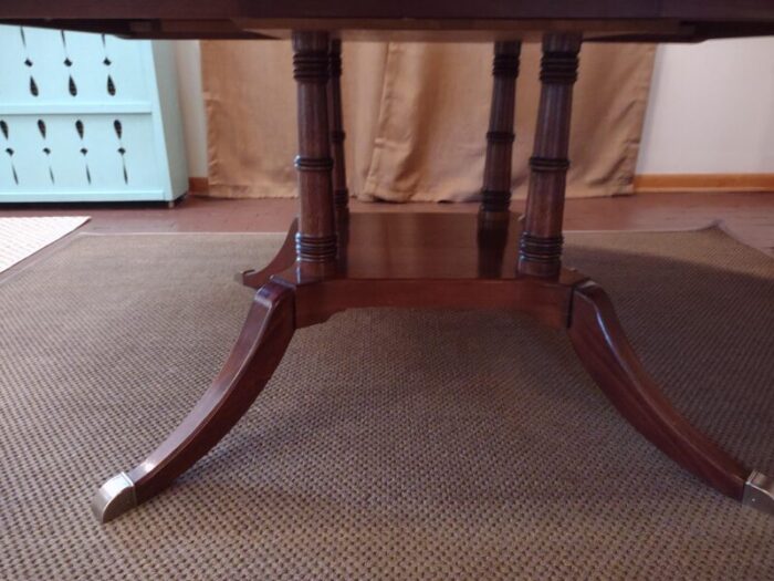 ethan allen sheridan style table 0533