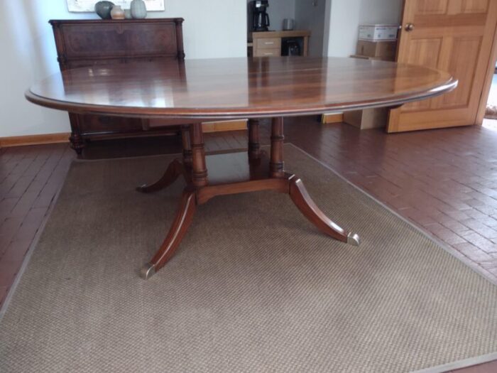 ethan allen sheridan style table 3650