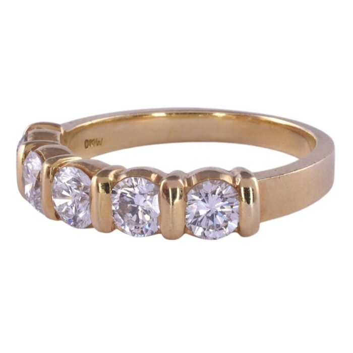 five diamond 18k gold band 0574