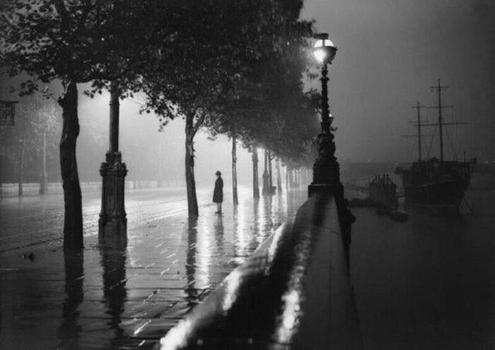 fox photos rainy embankment 1929 8203