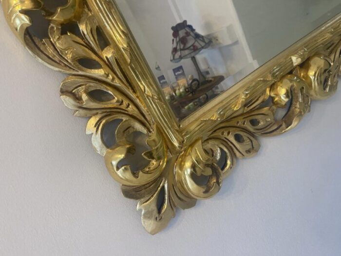 gilded florentine mirror with acanthus leaf carving 15