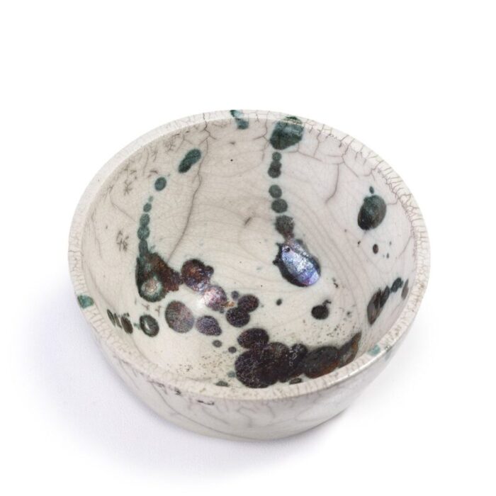 green white ceramic raku moss bowl from laab milano 1