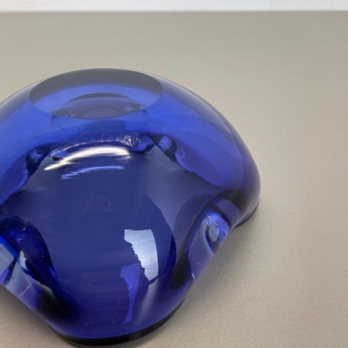 heavy blue murano glass shell bowl or ashtray italy 1970s 14