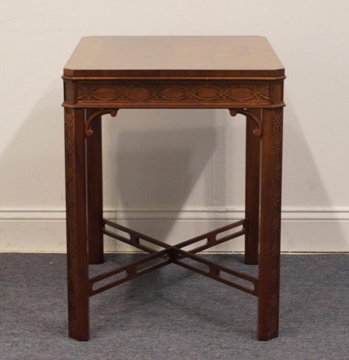 high end traditional chippendale style banded mahogany 27 accent end table 0019