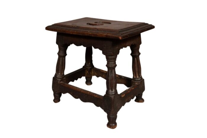 italian baroque walnut stool 4976