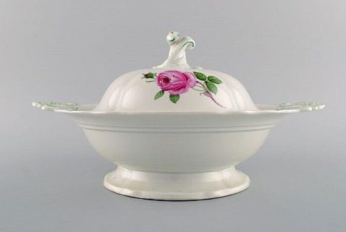 large antique meissen lidded tureen in hand painted porcelain with pink roses 2