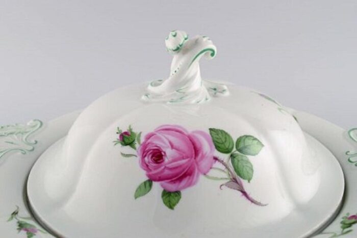 large antique meissen lidded tureen in hand painted porcelain with pink roses 4