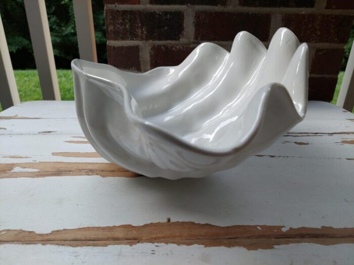 large mid 20th century ceramic clam shell dish 0718