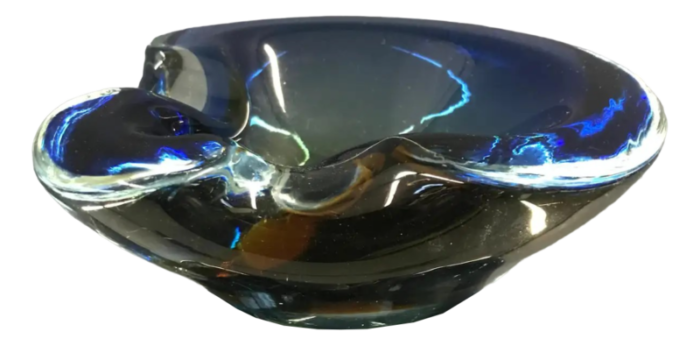 large murano glass ashtray 2176