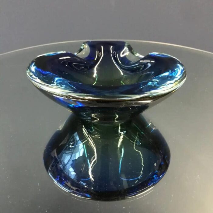 large murano glass ashtray 8101