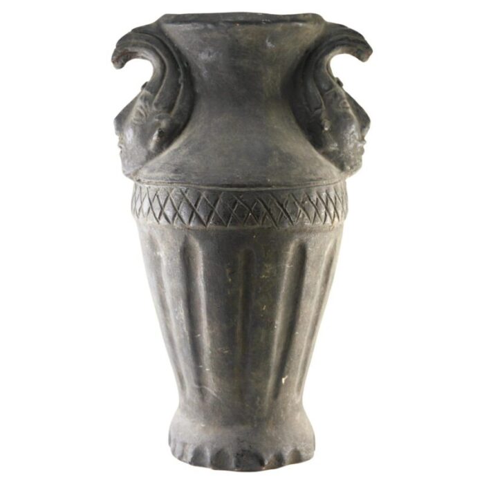 large urn 1