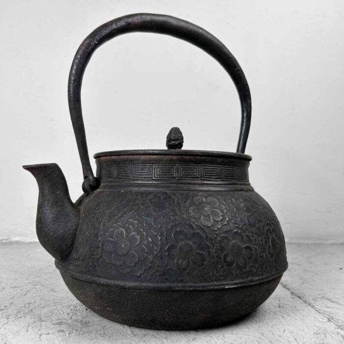 late meiji teapot japan 1890s 1