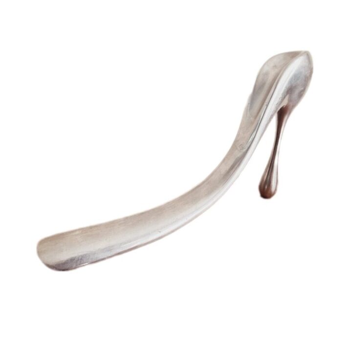 limited edition manolo blahnik shoehorn for habitat 2000s 1