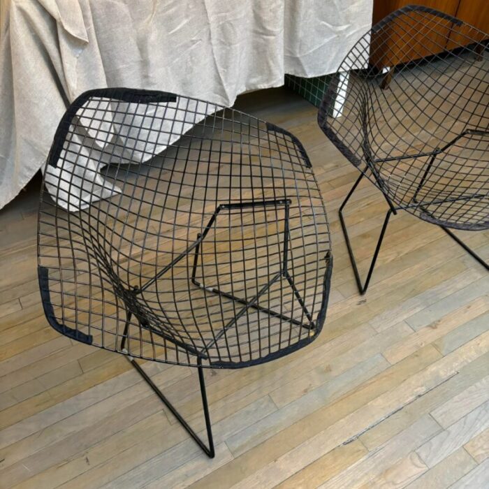 mid 20th century vintage diamond chair by harry bertoia for knoll set of 2 3222