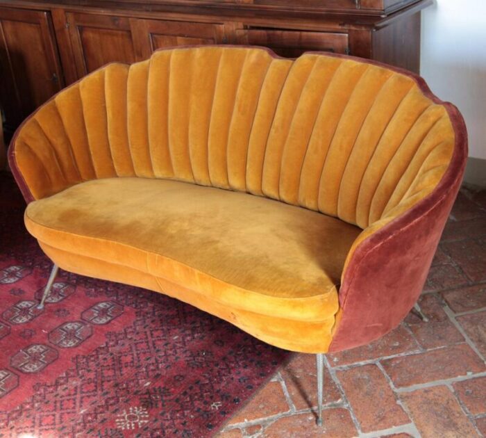 mid century curved sofa with brass feet in velvet by gio ponti 0368 1