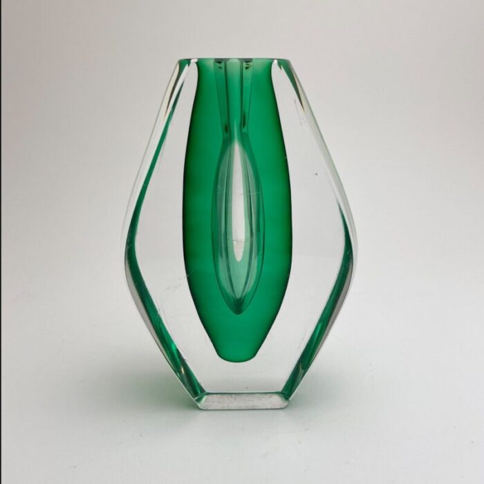 mid century vase by mona morales schildt for kosta 1