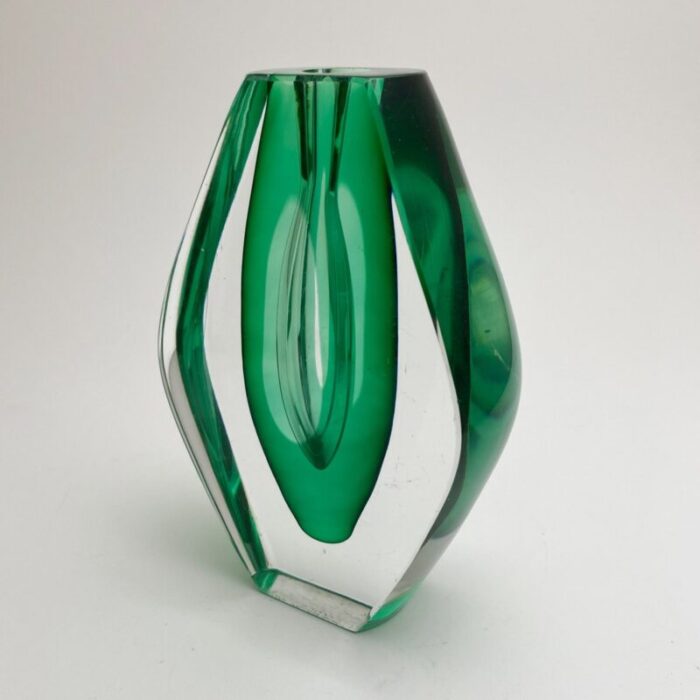 mid century vase by mona morales schildt for kosta 3