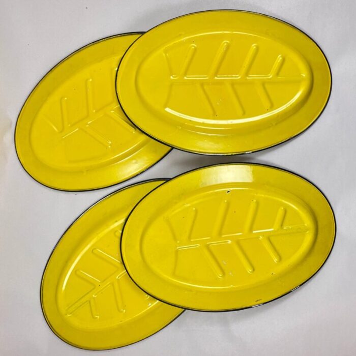 mid century yellow enameled steel steak plates set of 4 1126