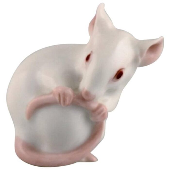 model 1728 porcelain figure of white mouse by dahl jensen for bing grondahl 1